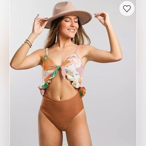 P2F Carly Swimsuit Size Medium One‎ Piece Power 2 The Flower Paradise Poppies